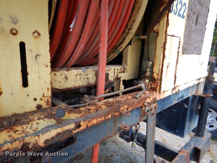 image for item DS8048 1991 Chevrolet Kodiak C6500  vacuum truck