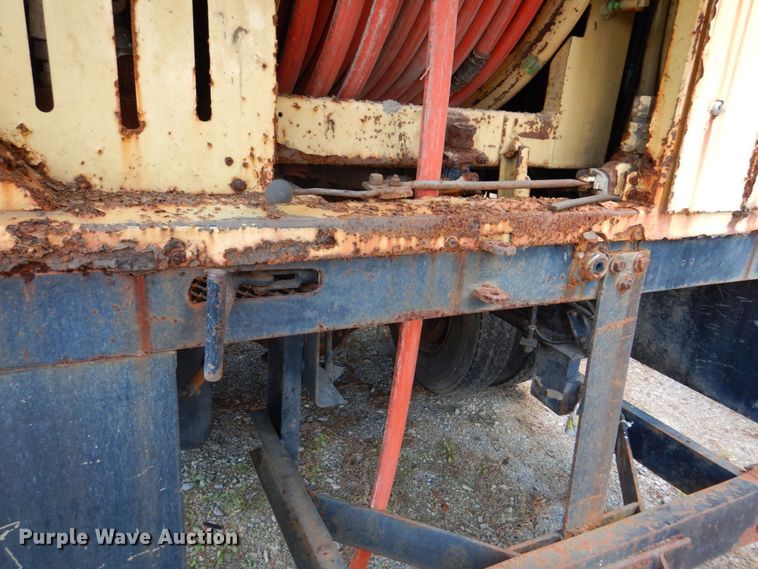 image for item DS8048 1991 Chevrolet Kodiak C6500  vacuum truck