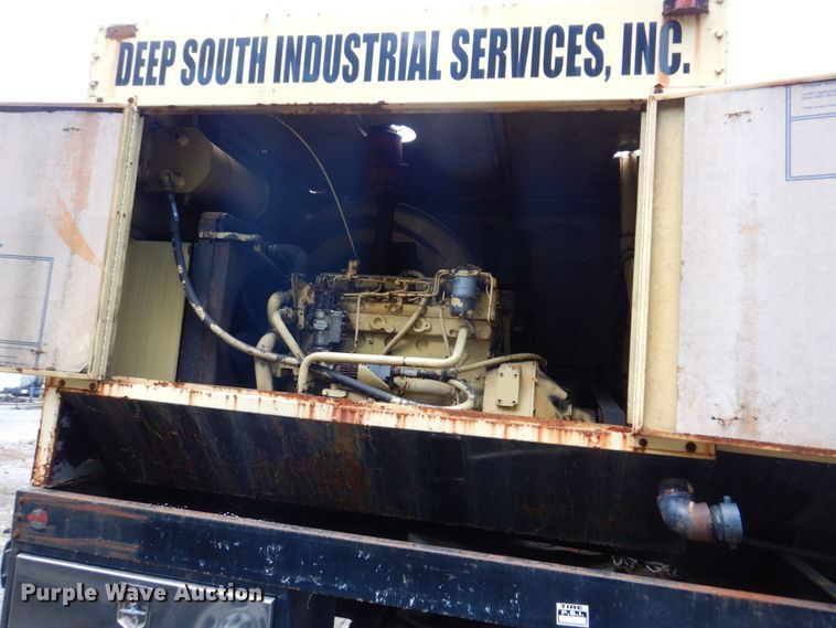 image for item DS8048 1991 Chevrolet Kodiak C6500  vacuum truck