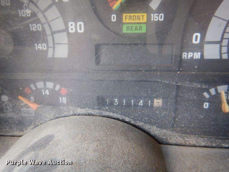 image for item DS8048 1991 Chevrolet Kodiak C6500  vacuum truck