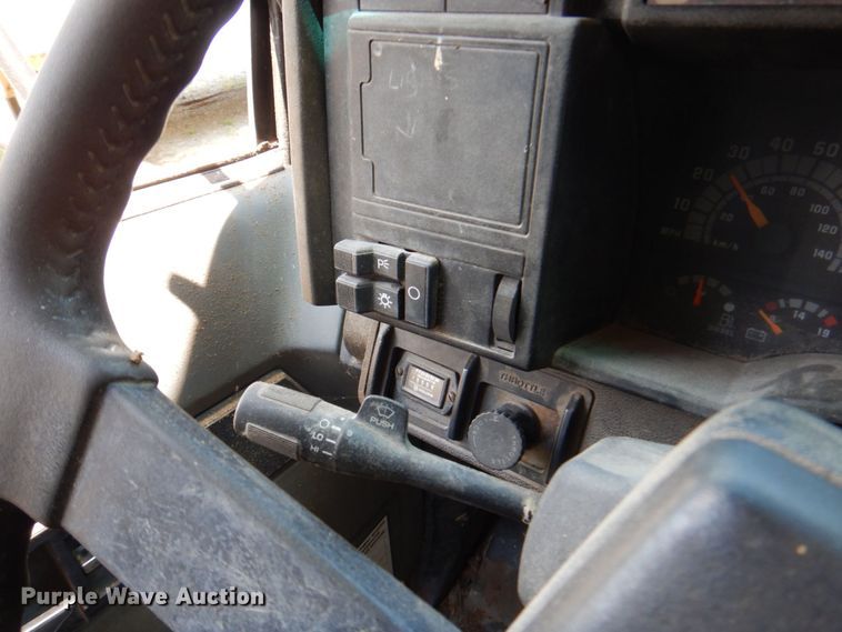 image for item DS8048 1991 Chevrolet Kodiak C6500  vacuum truck