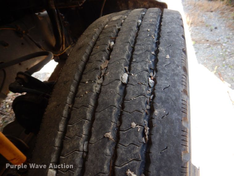 image for item DS8048 1991 Chevrolet Kodiak C6500  vacuum truck