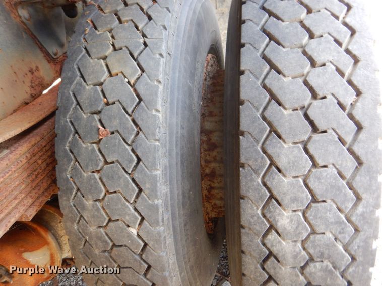 image for item DS8048 1991 Chevrolet Kodiak C6500  vacuum truck