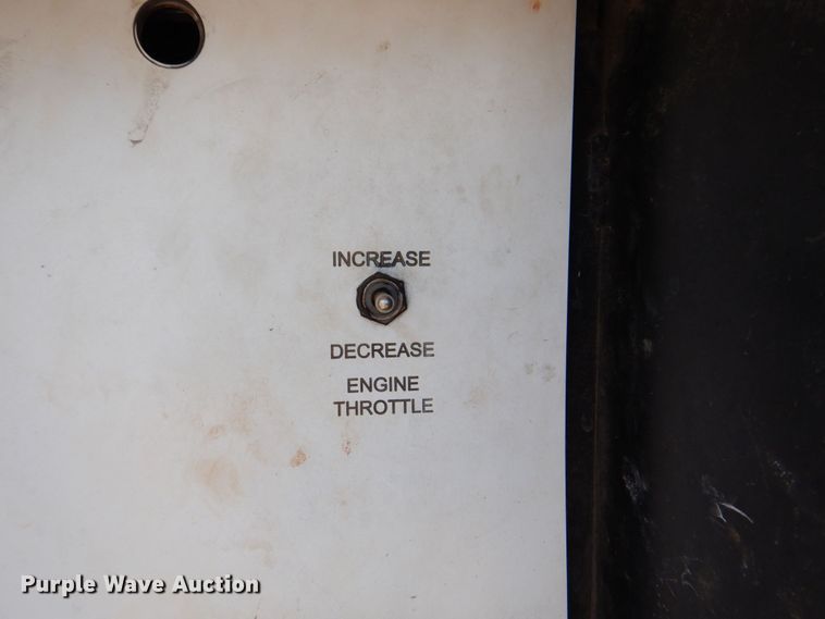 image for item DS8049 2002 Volvo VHD  vacuum truck