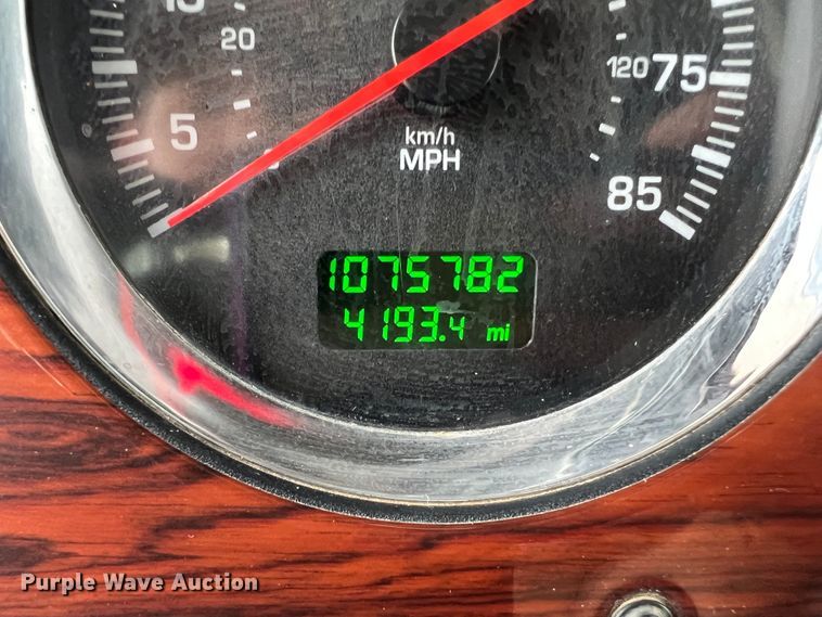 image for item DS8280 2012 Kenworth T660  semi truck