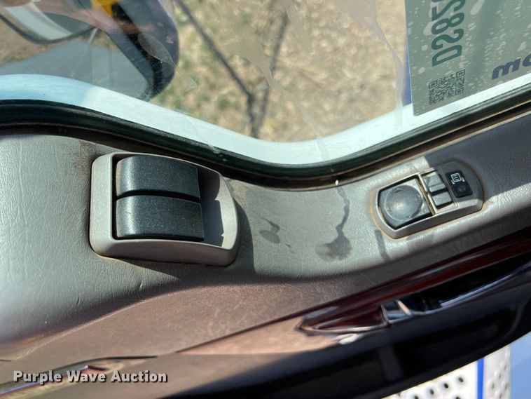 image for item DS8280 2012 Kenworth T660  semi truck