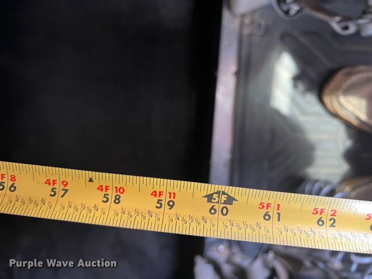 image for item DS8280 2012 Kenworth T660  semi truck