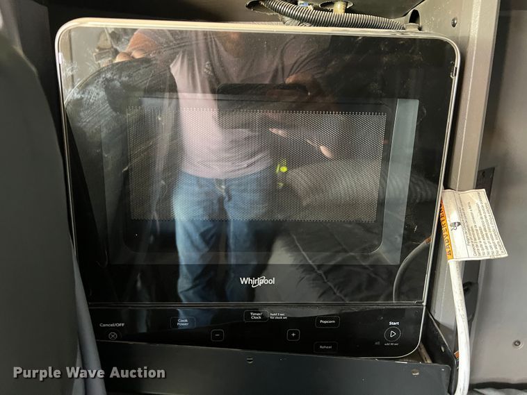 image for item DS8280 2012 Kenworth T660  semi truck