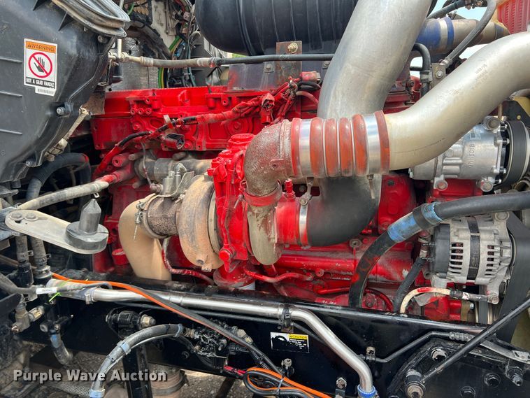 image for item DS8280 2012 Kenworth T660  semi truck