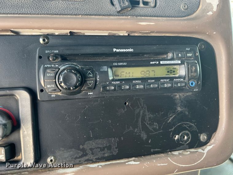 image for item DS8284 2007 Peterbilt 387  semi truck