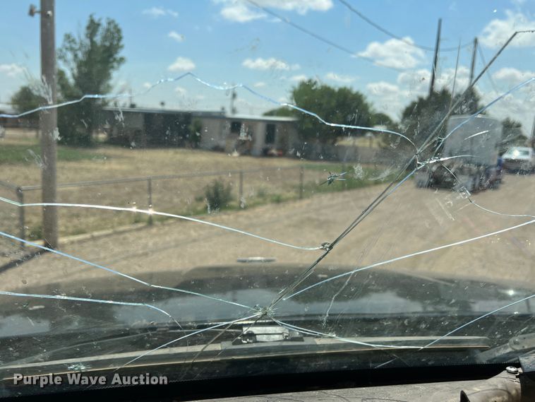 image for item DS8284 2007 Peterbilt 387  semi truck