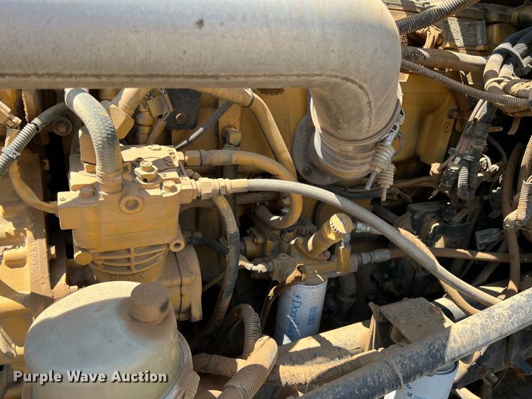 image for item DS8284 2007 Peterbilt 387  semi truck