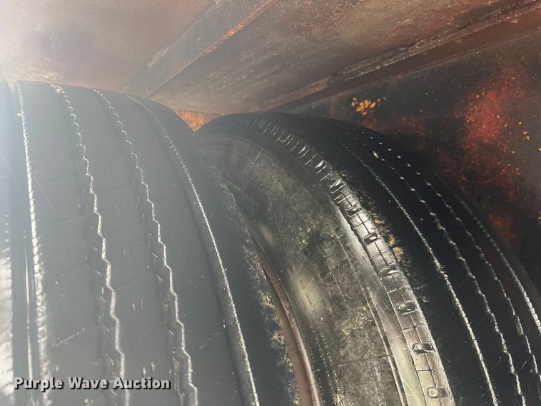 image for item HL9082 1985 Bush Hog Loadcraft  drop deck equipment trailer