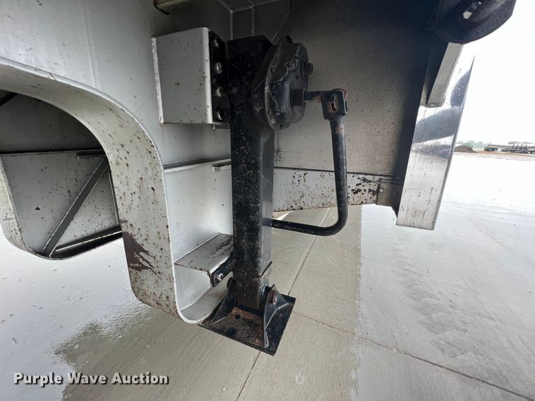 image for item HL9085 2001 Reitnouer  drop deck trailer