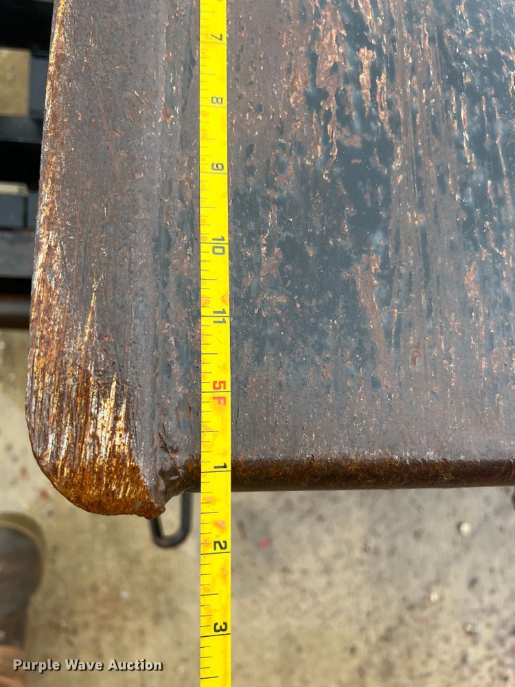 image for item HL9087 2004 Load Max  equipment trailer