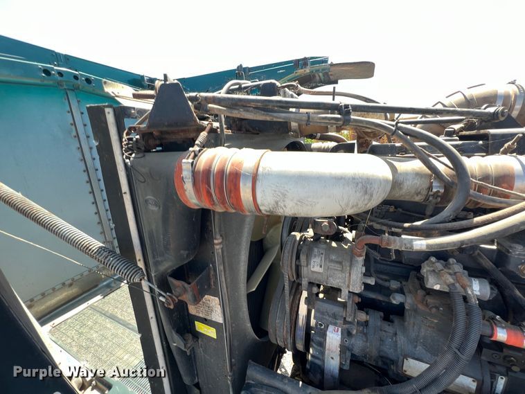 image for item HL9133 1995 Peterbilt 379  truck cab and chassis