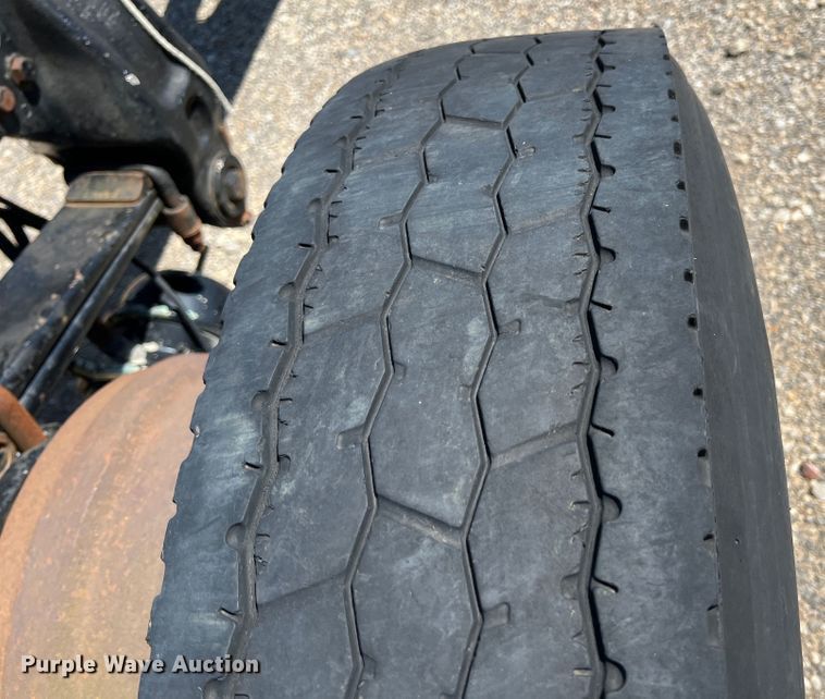 image for item HL9133 1995 Peterbilt 379  truck cab and chassis