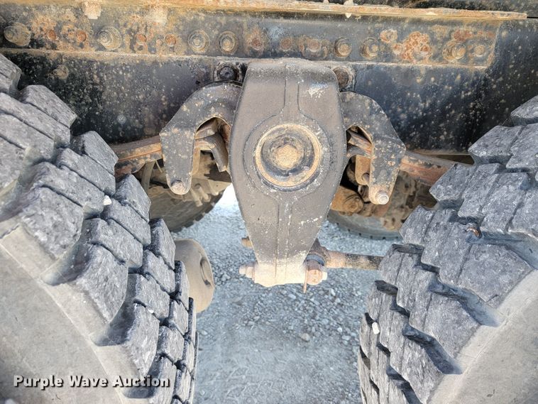 image for item JL9401 1993 Freightliner FLD  flatbed truck