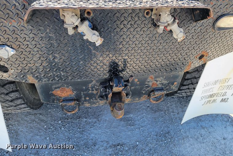 image for item JL9401 1993 Freightliner FLD  flatbed truck