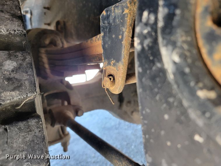 image for item JL9401 1993 Freightliner FLD  flatbed truck