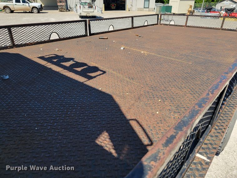 image for item JL9401 1993 Freightliner FLD  flatbed truck