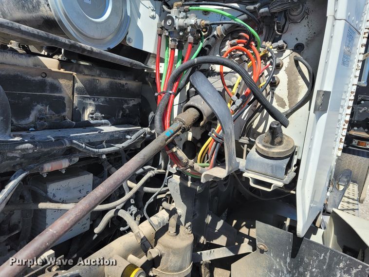 image for item JL9401 1993 Freightliner FLD  flatbed truck