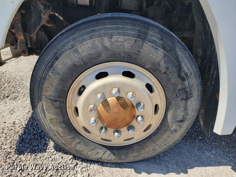 image for item JL9401 1993 Freightliner FLD  flatbed truck