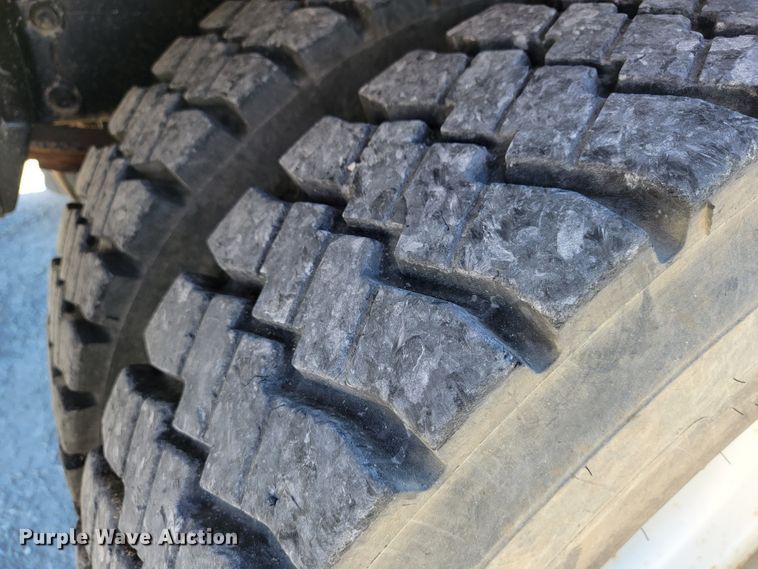 image for item JL9401 1993 Freightliner FLD  flatbed truck