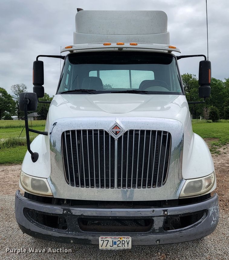 image for item JL9432 2011 International TranStar 8600  semi truck