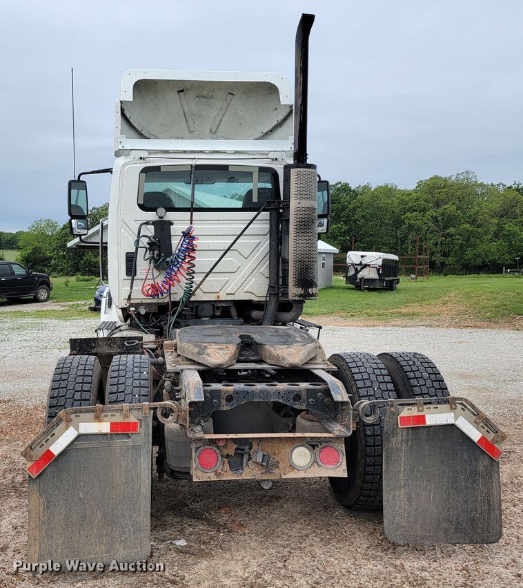 image for item JL9432 2011 International TranStar 8600  semi truck