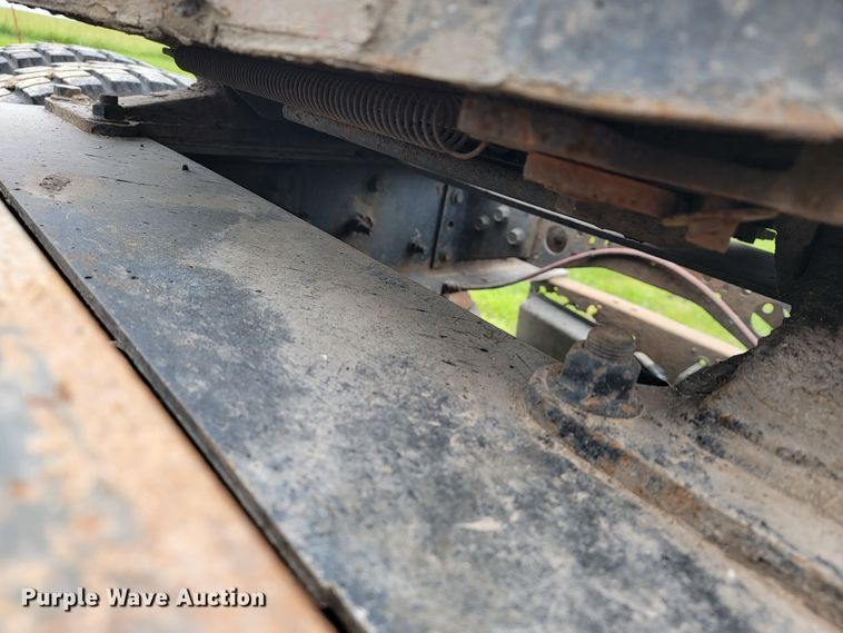 image for item JL9432 2011 International TranStar 8600  semi truck