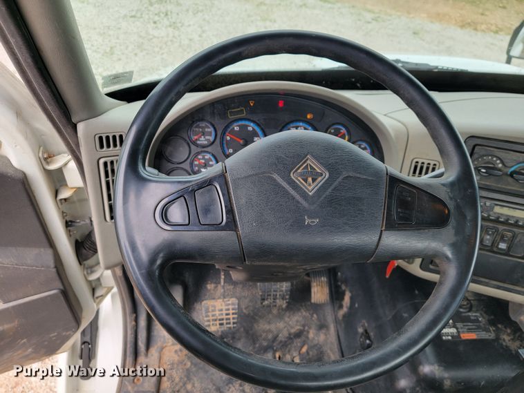 image for item JL9432 2011 International TranStar 8600  semi truck