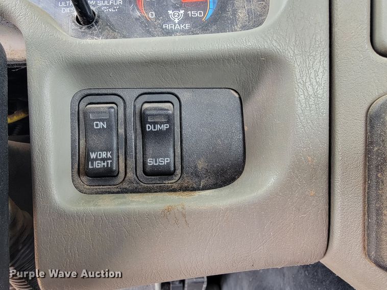 image for item JL9432 2011 International TranStar 8600  semi truck