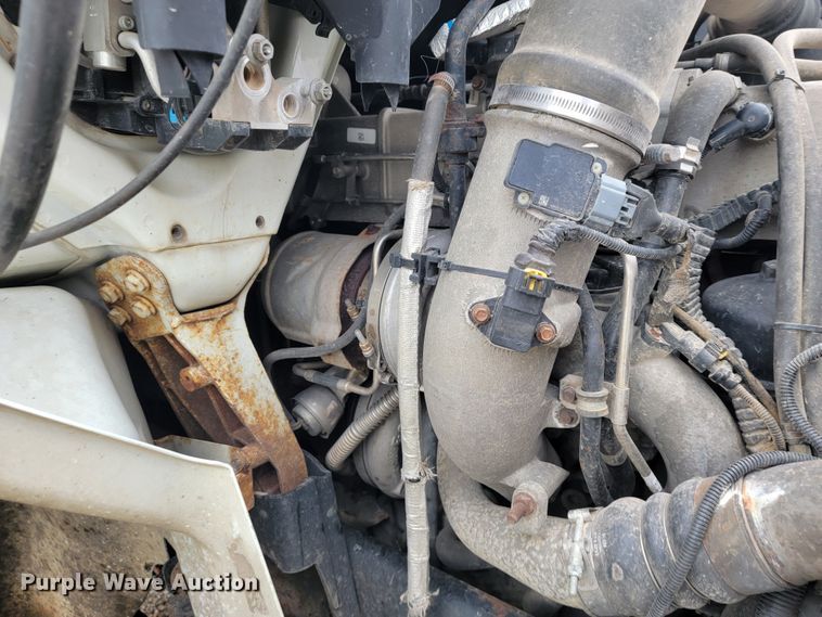 image for item JL9432 2011 International TranStar 8600  semi truck