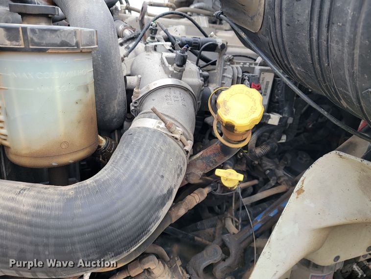 image for item JL9432 2011 International TranStar 8600  semi truck