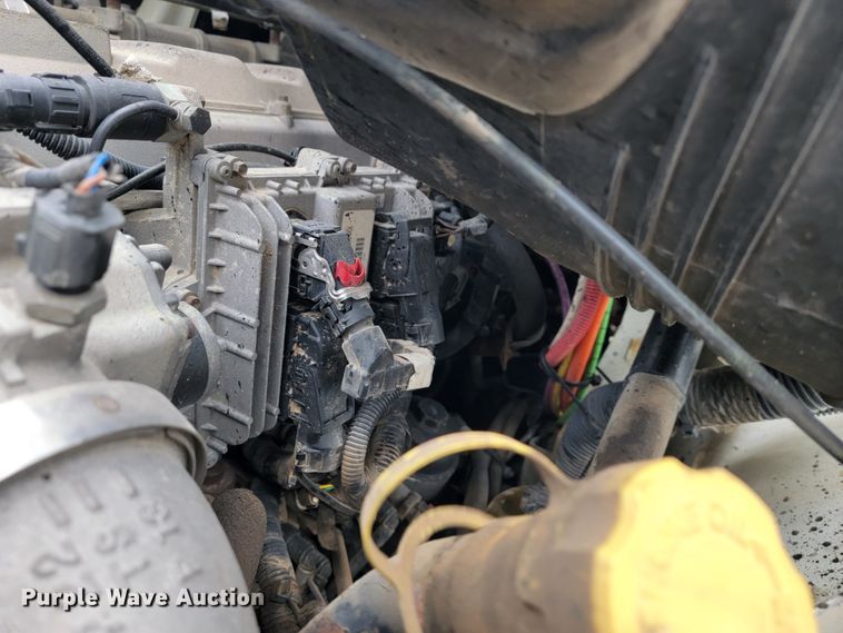 image for item JL9432 2011 International TranStar 8600  semi truck