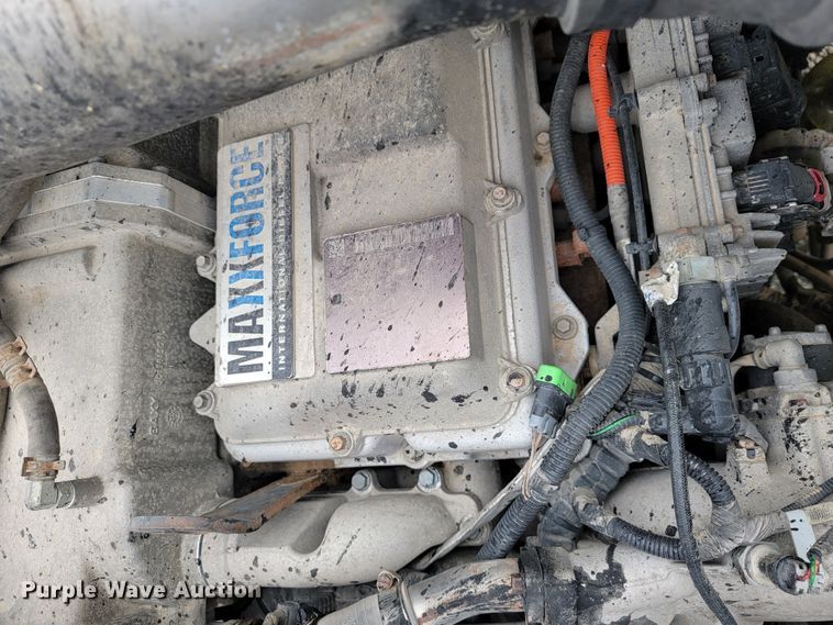 image for item JL9432 2011 International TranStar 8600  semi truck