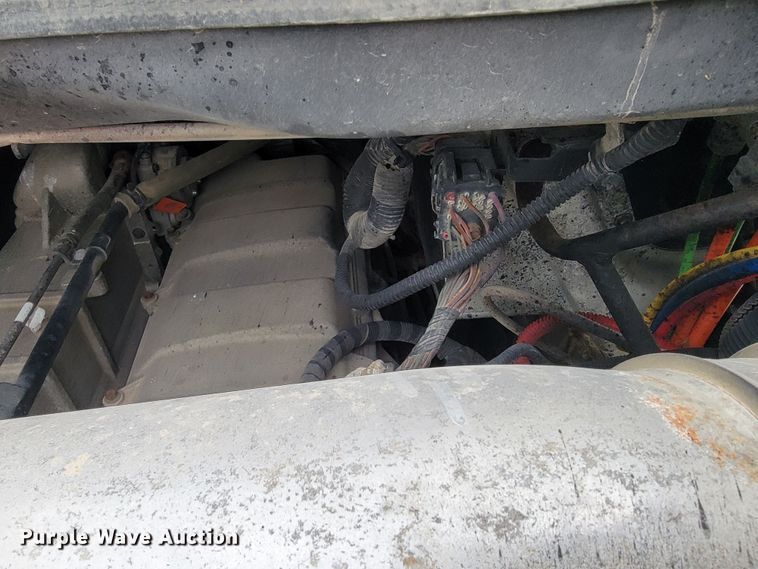 image for item JL9432 2011 International TranStar 8600  semi truck