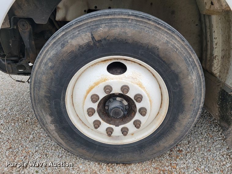 image for item JL9432 2011 International TranStar 8600  semi truck