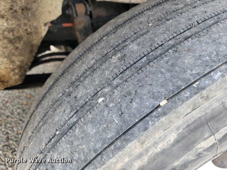 image for item JL9432 2011 International TranStar 8600  semi truck