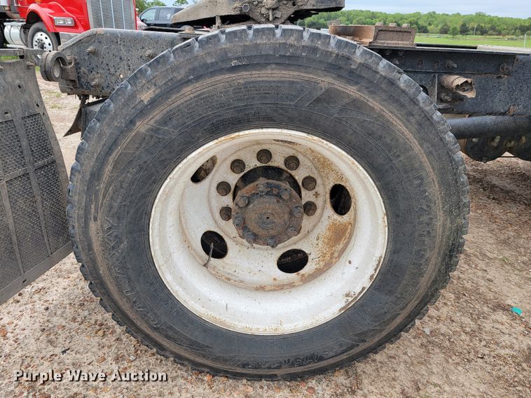 image for item JL9432 2011 International TranStar 8600  semi truck