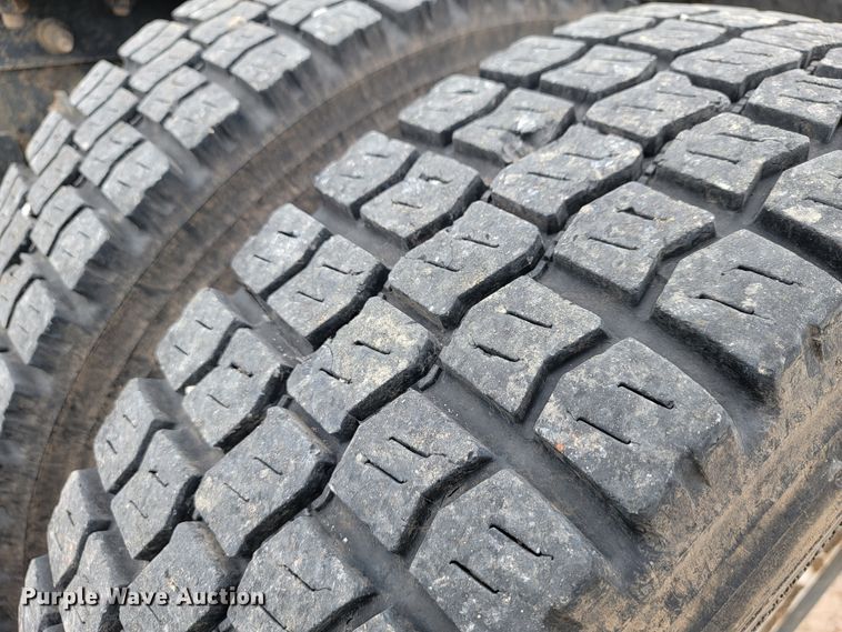 image for item JL9432 2011 International TranStar 8600  semi truck