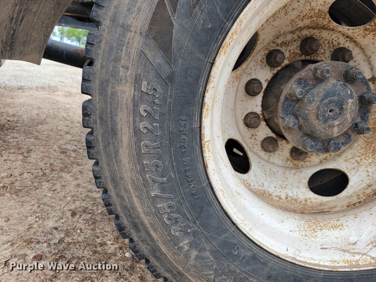 image for item JL9432 2011 International TranStar 8600  semi truck