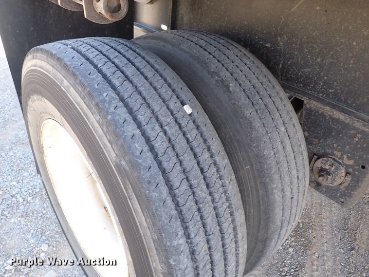 image for item JO9605 2012 Utility Trailers  flatbed trailer