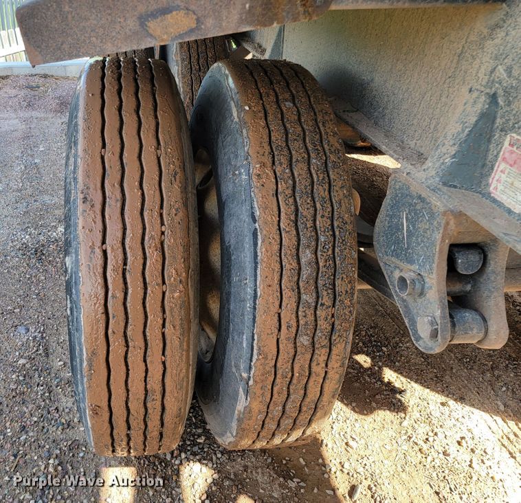 image for item KA9315 2003 Trail King TK60SSD-484  side dump trailer