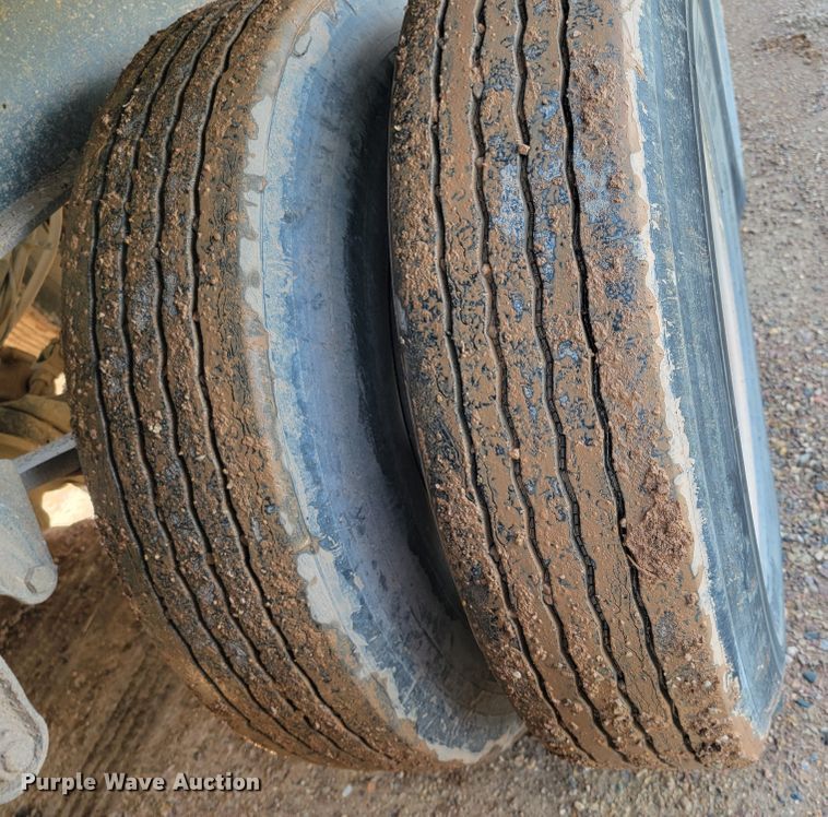 image for item KA9315 2003 Trail King TK60SSD-484  side dump trailer