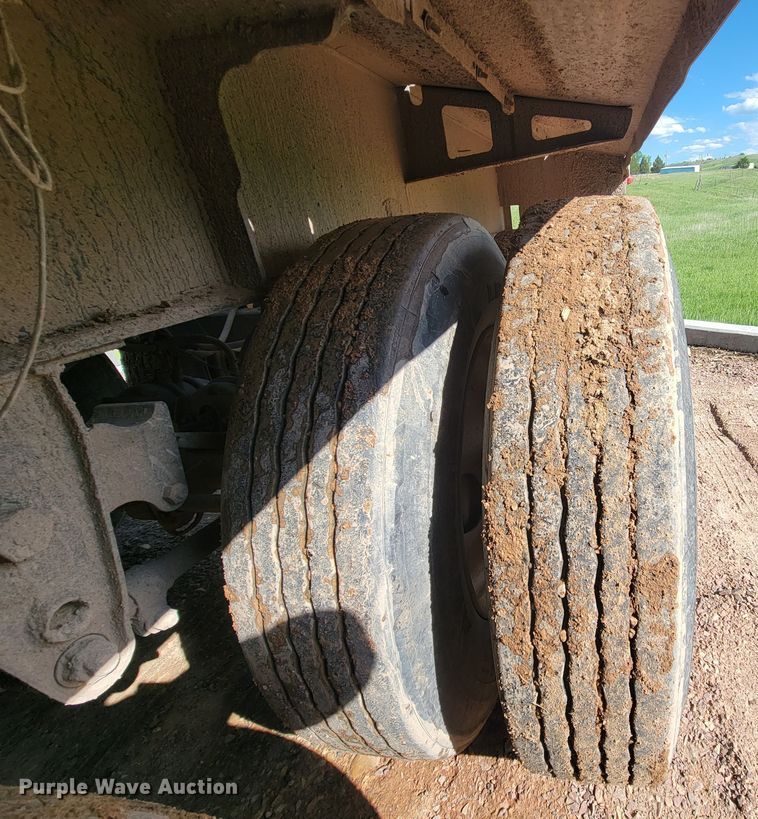 image for item KA9315 2003 Trail King TK60SSD-484  side dump trailer