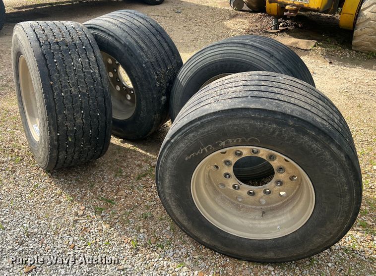 image for item KC9909 (4) Michelin 445/50R22.5 tires and wheels