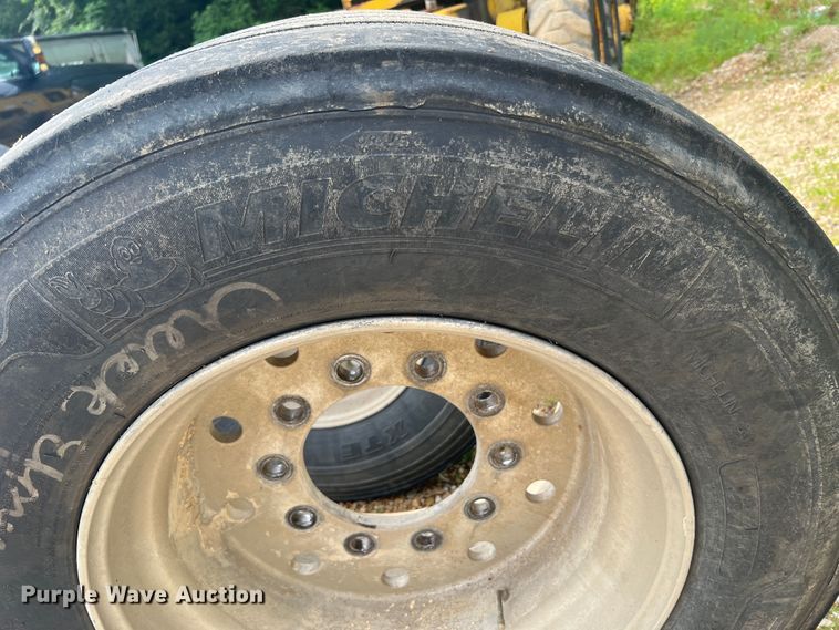 image for item KC9909 (4) Michelin 445/50R22.5 tires and wheels