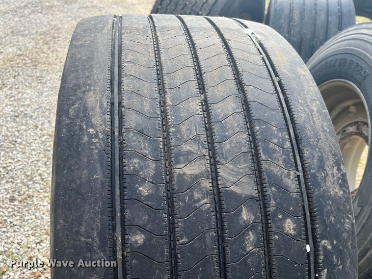 image for item KC9909 (4) Michelin 445/50R22.5 tires and wheels